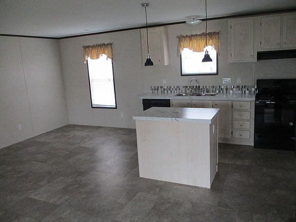 4th image of 289 Silver Peak Dr #353