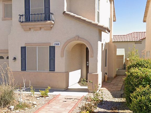 3rd image of 2960 Jacaranda Dr