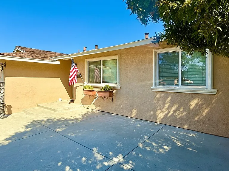 1403 Annapolis Way — Photo 4
