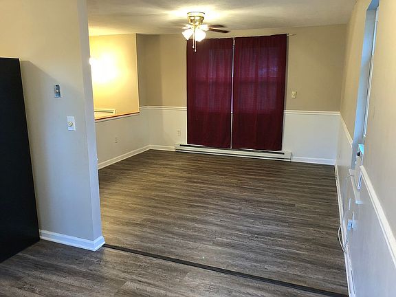 5th image of 3087 Meadowview Dr