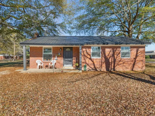 512 Karon Ln, Baldwyn, MS 38824