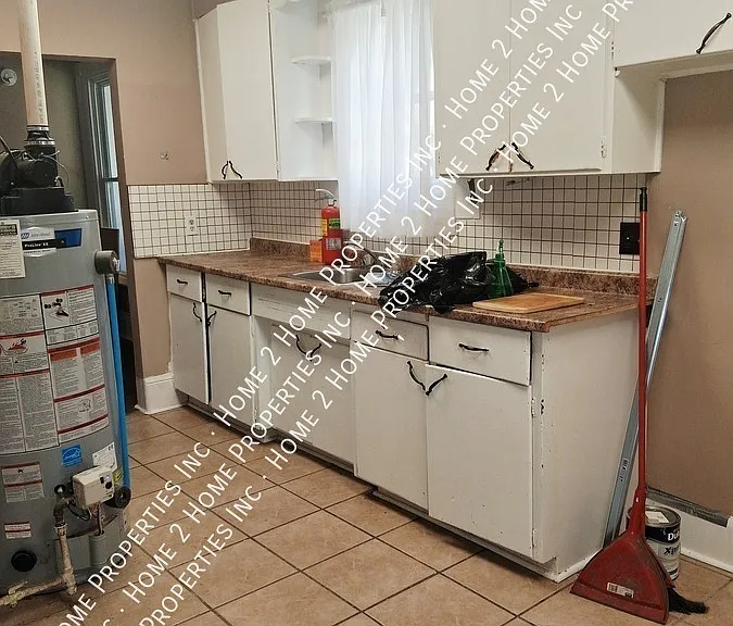 263 Curry Ave — Photo 4