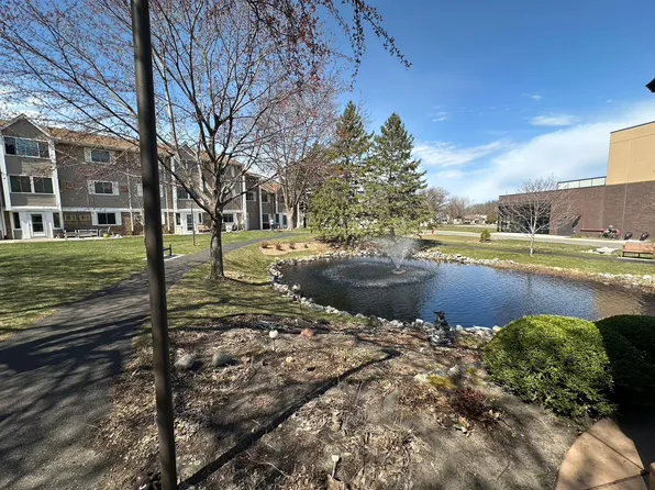 4400 36th Ave N APT 308, Robbinsdale, MN 55422