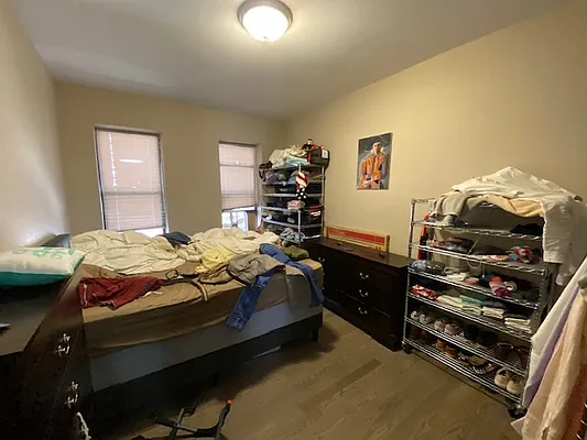 Rented by Mdays Realty | media 30