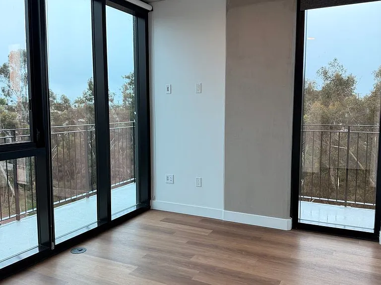 Rainford Apartments — Photo 128