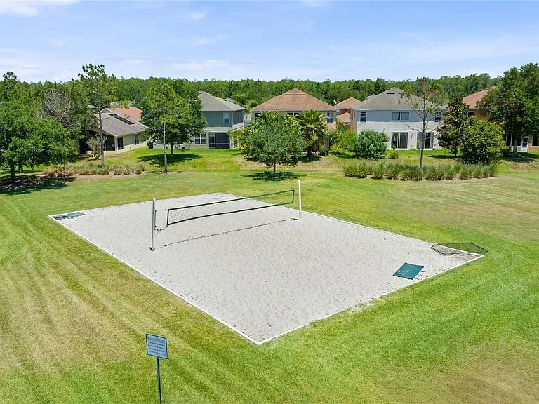13826 Mirror Lake Dr — Photo 24