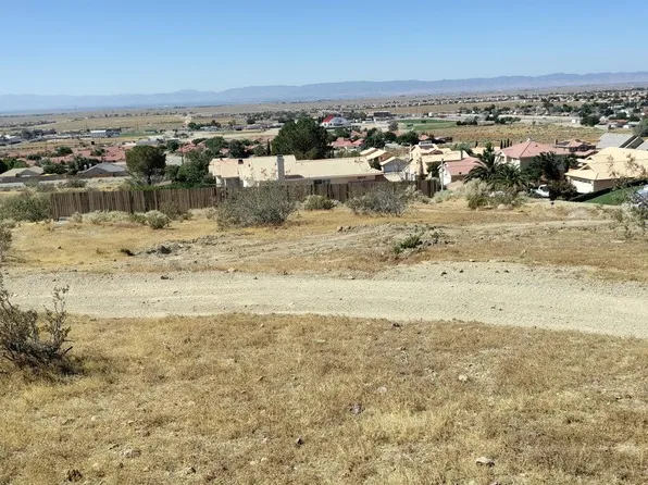 Clark St, Rosamond, CA 93560