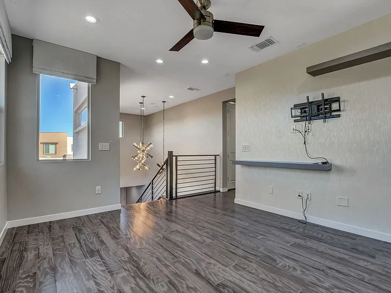 6005 Andezano Dr — Photo 32