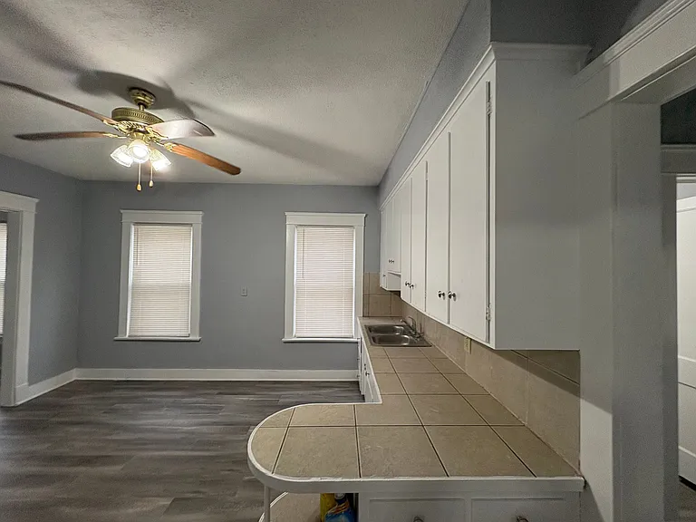 15624 Halliday Ave — Photo 6