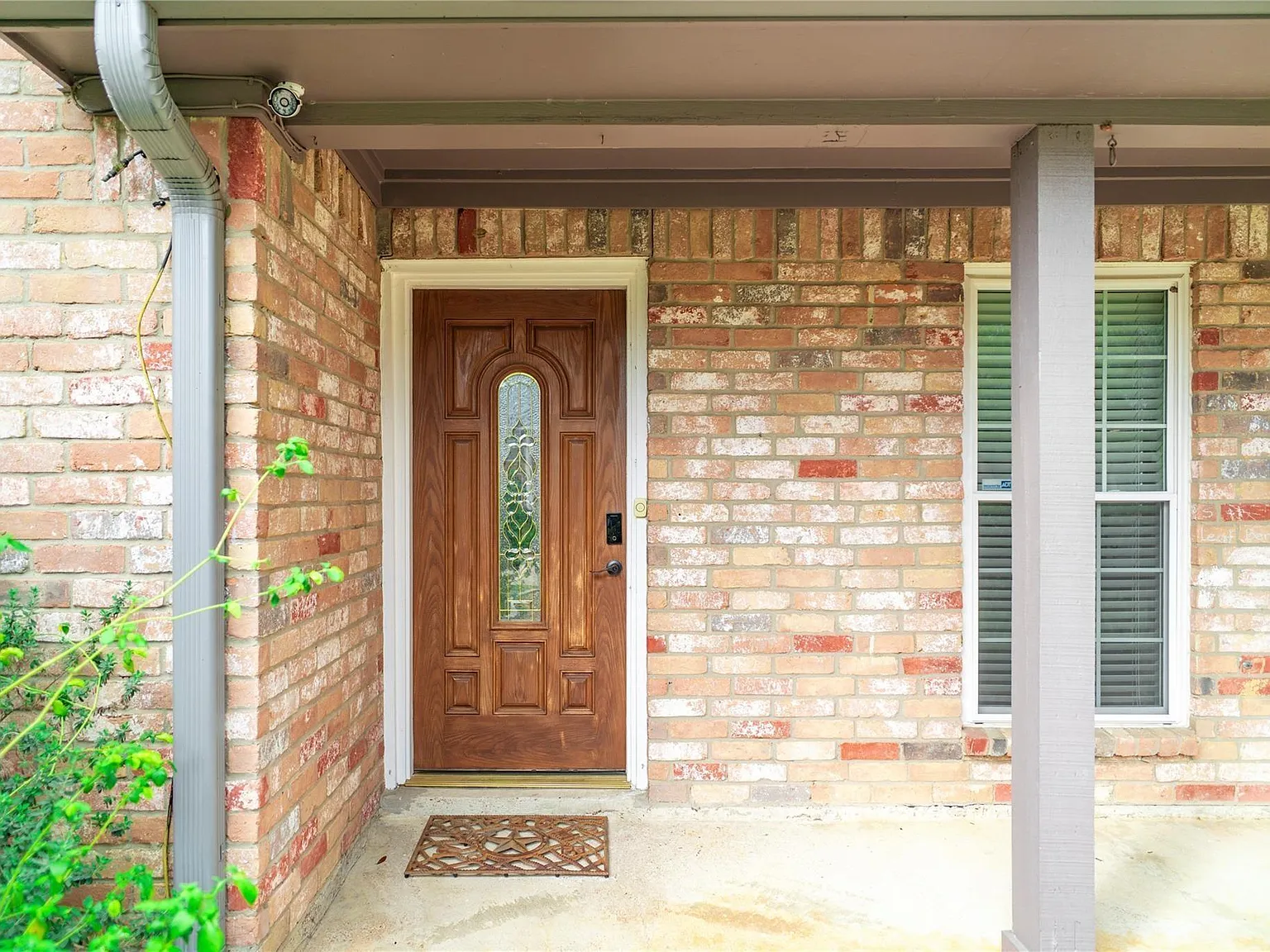 4 bed, 2.5 bath, 2632 sqft, $2,600 — Photo 3
