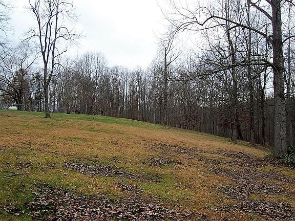 5th image of 3572 Highway 399
