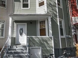 304 Nichols Ave, Brooklyn, NY 11208