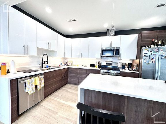 2nd image of 9 University Rd #12