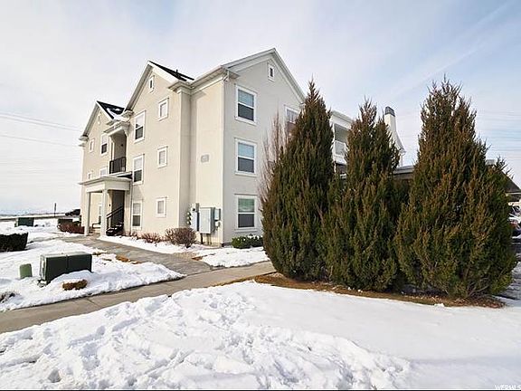 3rd image of 11782 S Currant Dr Unit 111