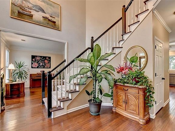 5th image of 677 River Cove Ct