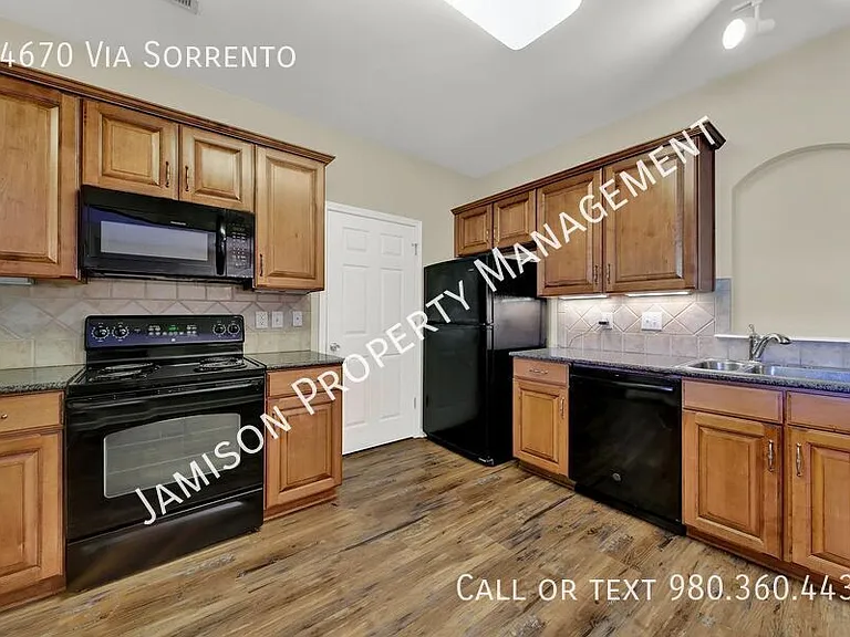 14670 Via Sorrento Dr — Photo 7