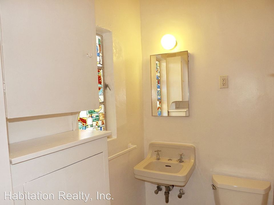 1st image of 243 E University Blvd APT 3