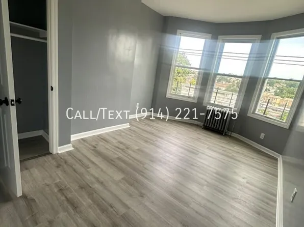 215 Edwards Pl, Yonkers, NY 10703
