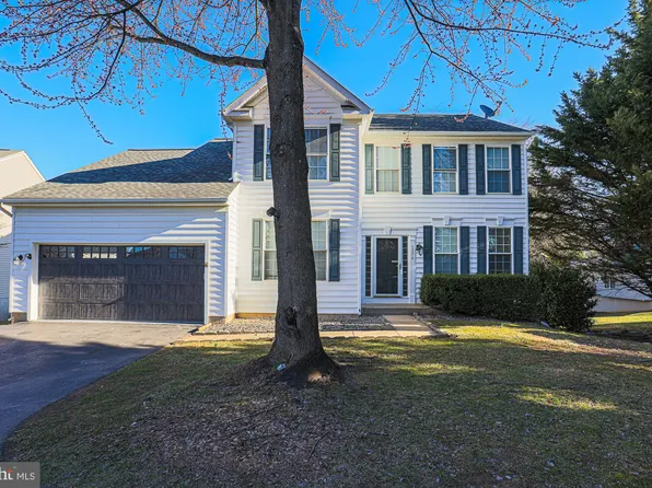 1374 Redfield Dr, Eldersburg, MD 21784