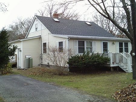 2nd image of 15 Peters Ln
