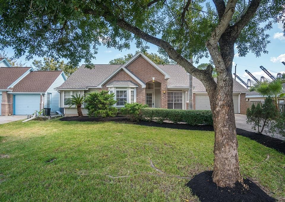 1st image of 3815 Barracuda Ln