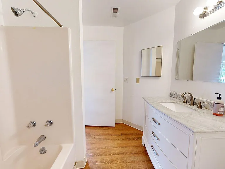2201 S Huron Parkway 1 #1 — Photo 12
