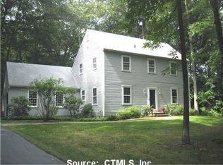 72 Foxwood Rd S, Guilford, CT 06437