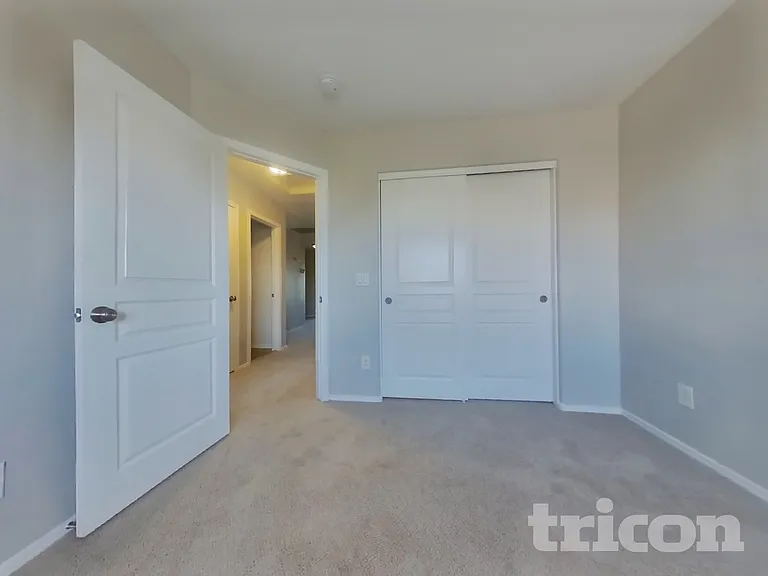 1447 S 231st Ln — Photo 18