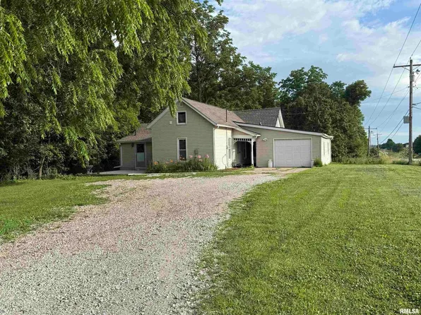 907 13th St, Viola, IL 61486