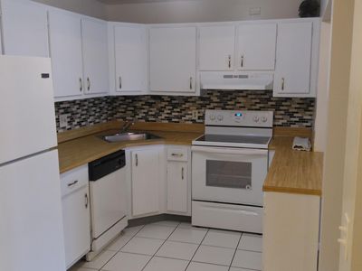 3588 La Aires Ct APT A-2, Greenacres, FL, 33463
