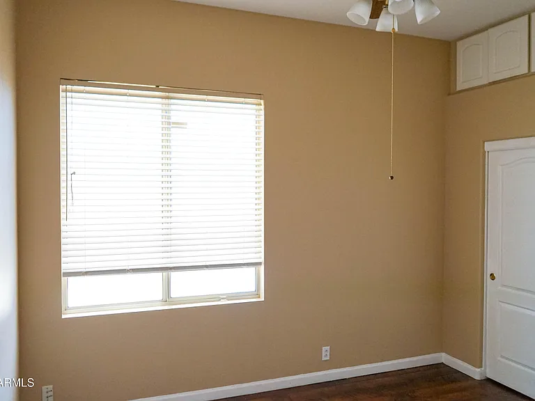 541 N Danielson Way — Photo 31