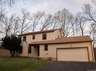 14 Parker Hill Rd, Brookfield, CT 06804