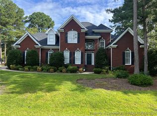 190 Falling Water Rd, Spring Lake, NC 28390
