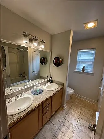 2304 McNamara St — Photo 11