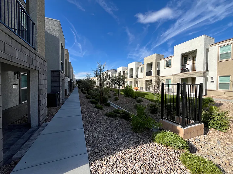 6142 Garden Oasis St — Photo 27