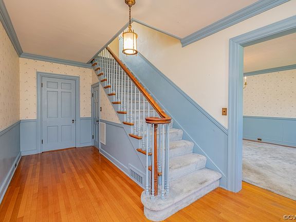 3rd image of 613 Peachtree St