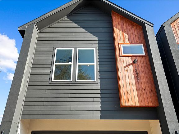 3rd image of 2407 Stuart St