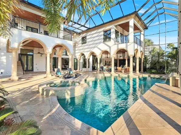 1450 Gulfstar DR S, NAPLES, FL 34112