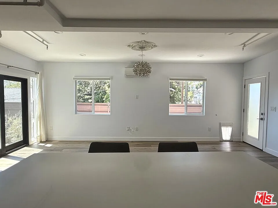 1 bed, 775 sqft, $3,500 — Photo 4