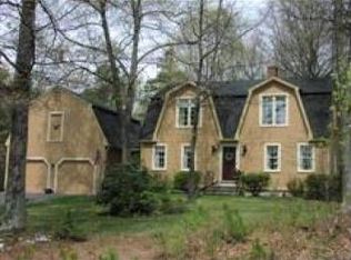 10 Tamarack Ln, Amherst, NH 03031