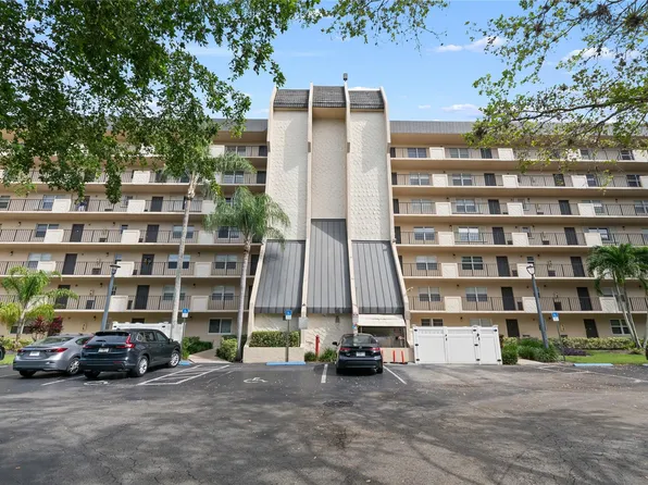 3300 W Rolling Hills Circle #610, Davie, FL 33328