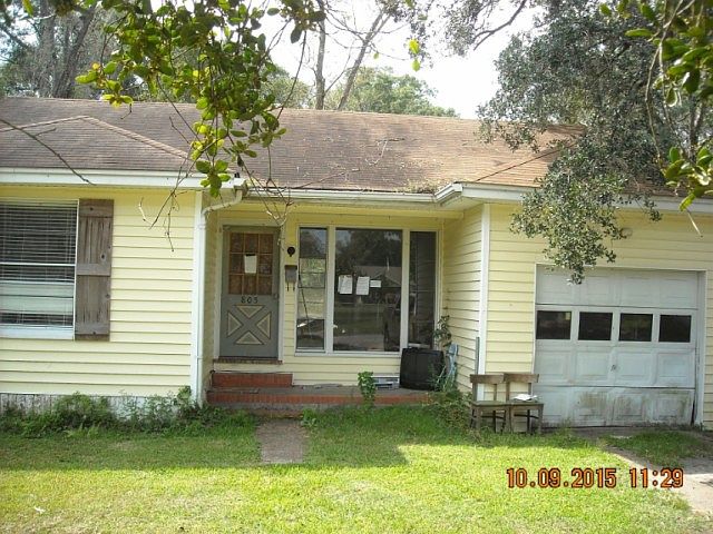 1st image of 805 Roosevelt Dr