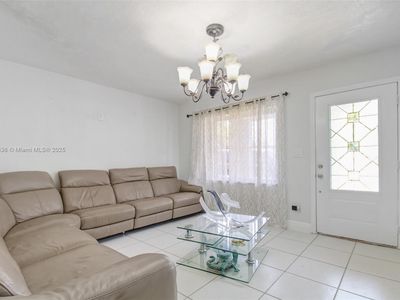 961 E 18th St, Hialeah, FL, 33013