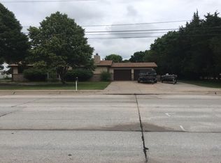 1616 W Stolley Park Rd, Grand Island, NE 68801