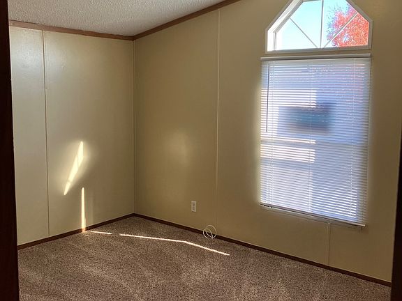 2nd image of 3413 N Barnhill Ln