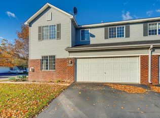 1528 Hummingbird St, Shakopee, MN 55379