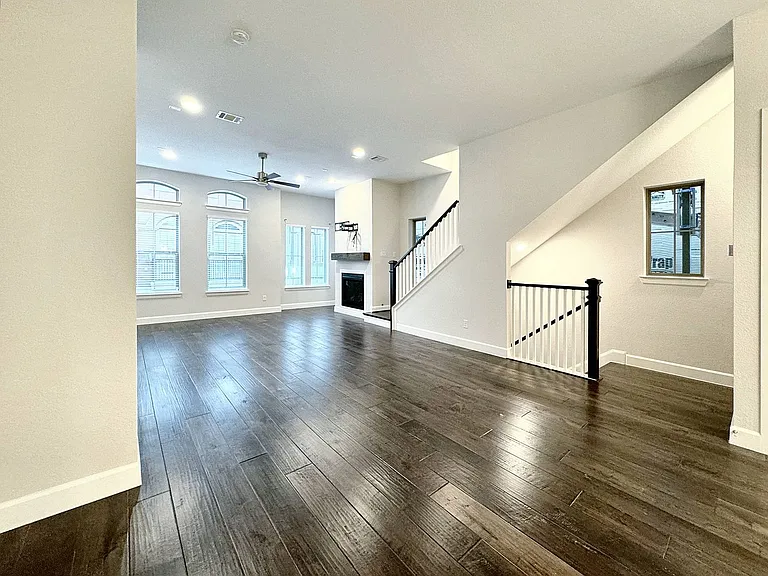 1367 Branchwood Pl — Photo 6