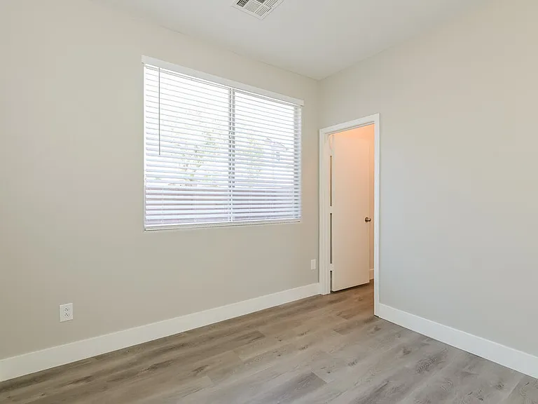 697 Fragrant Sage Ct — Photo 9