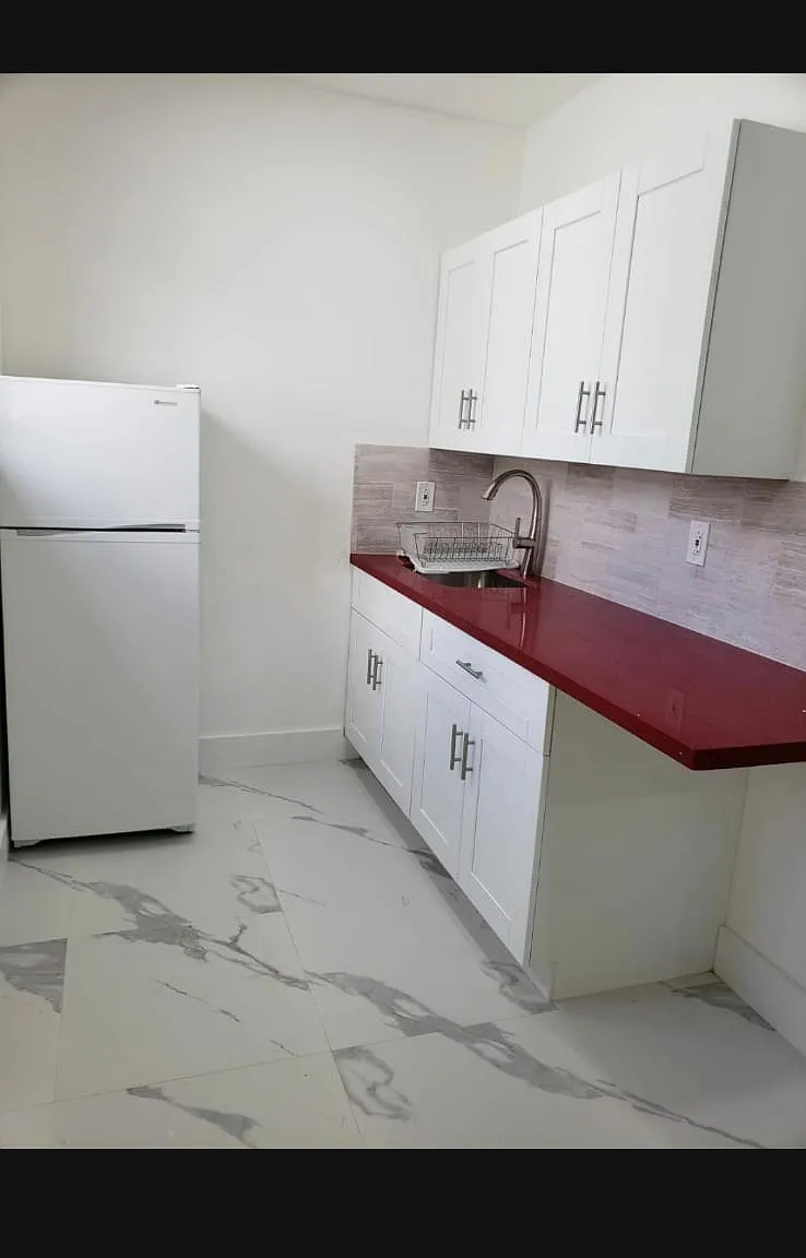 1 bed, 380 sqft, $1,200 — Photo 1