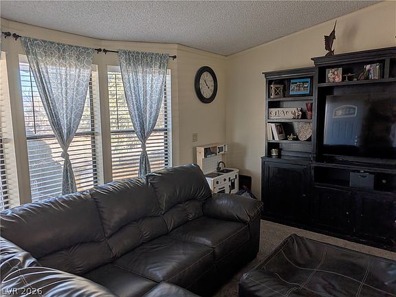 4th image of 320 N 6th St